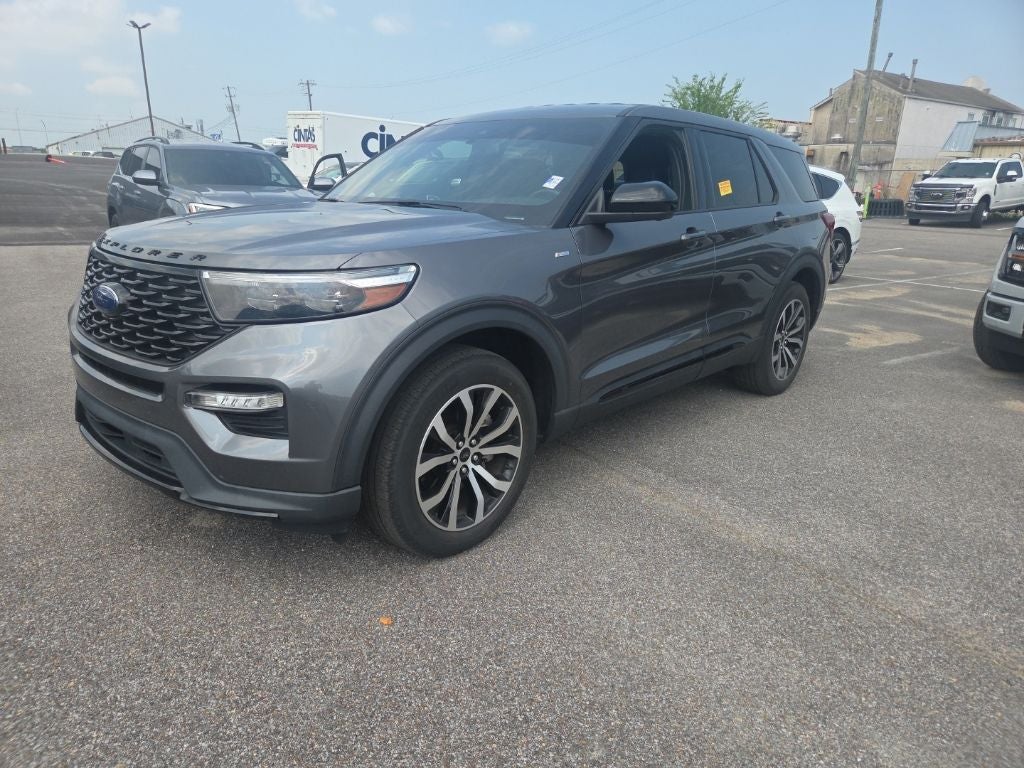 2022 Ford Explorer ST-Line