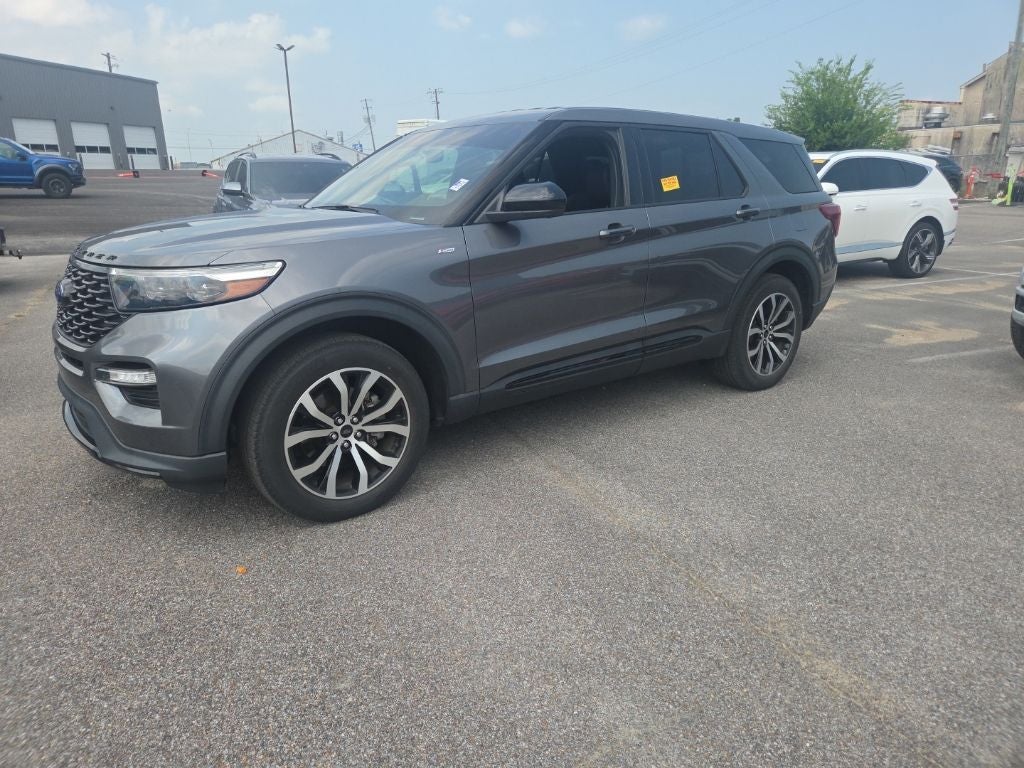 2022 Ford Explorer ST-Line
