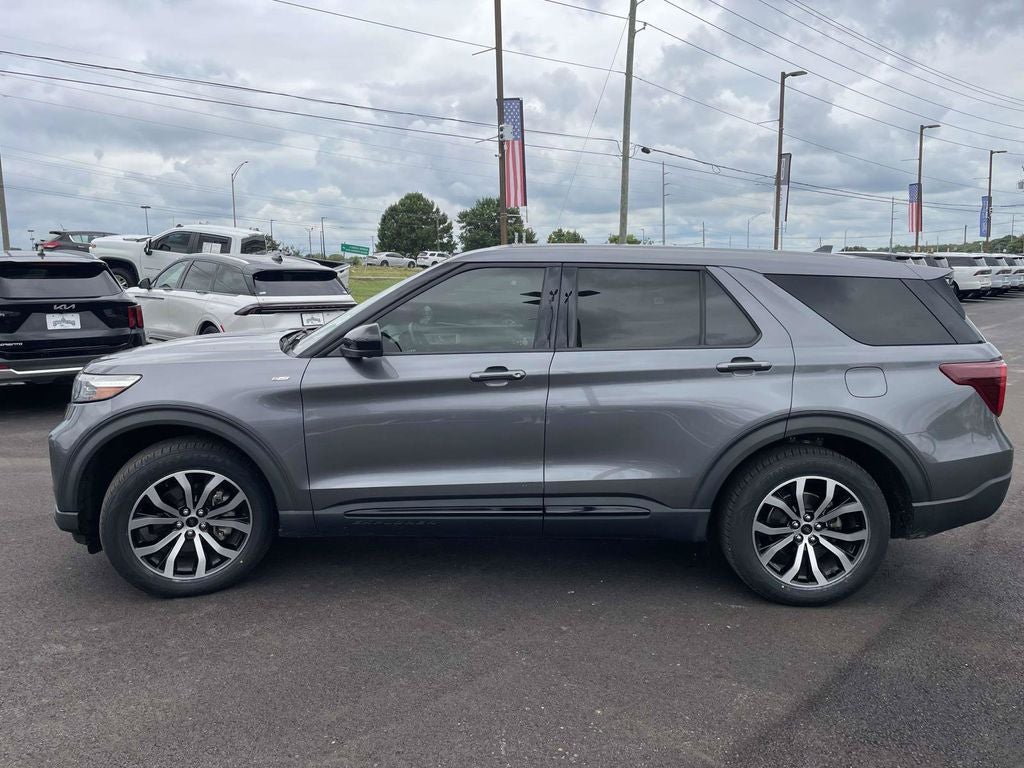 2022 Ford Explorer ST-Line