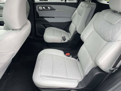 2027 Ford Explorer Platinum