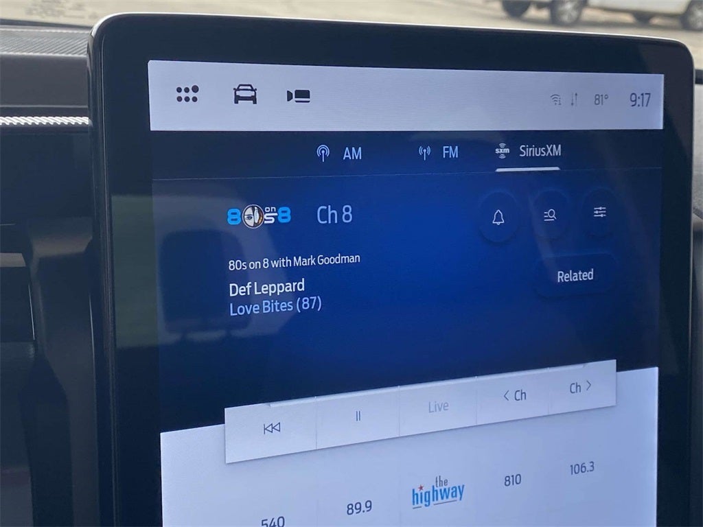 2025 Ford F-150 Lightning Flash