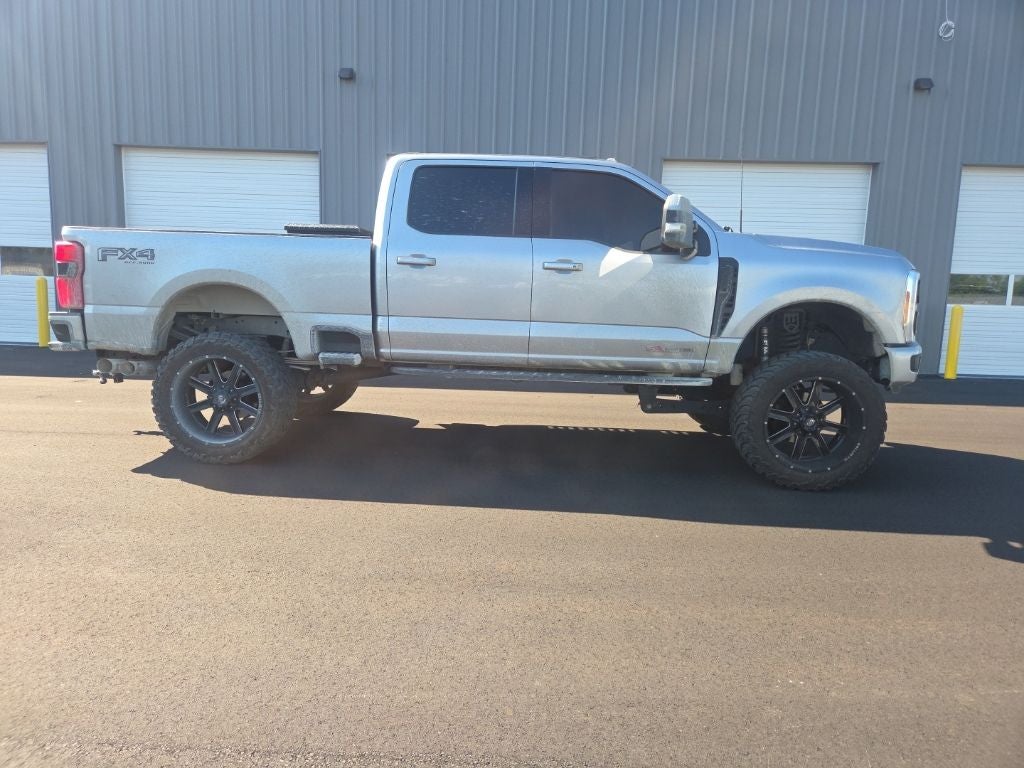 2023 Ford F-250SD Lariat