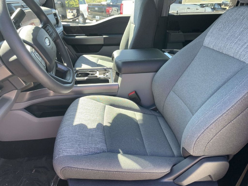 2027 Ford F-250SD XLT