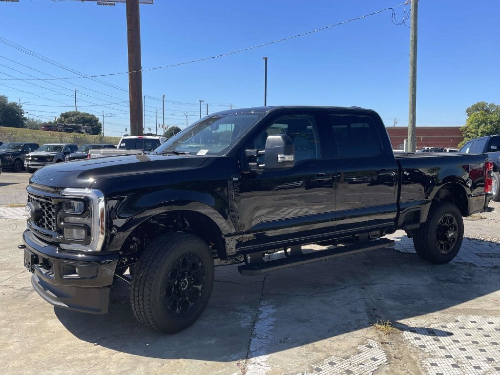 2027 Ford F-250SD XLT