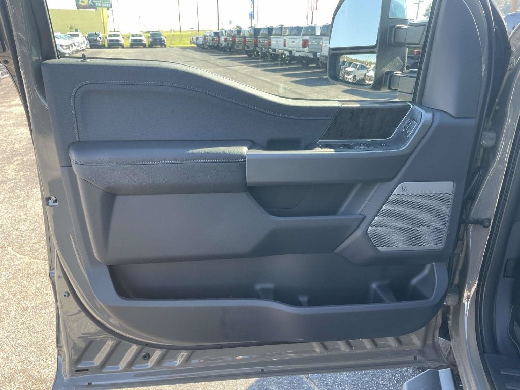 2027 Ford F-250SD Lariat