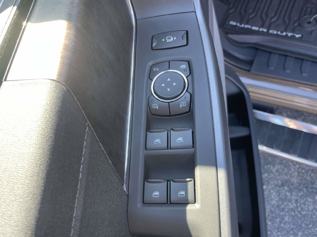2027 Ford F-250SD Lariat