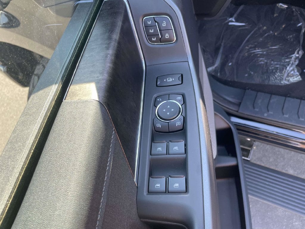 2027 Ford F-250SD Lariat