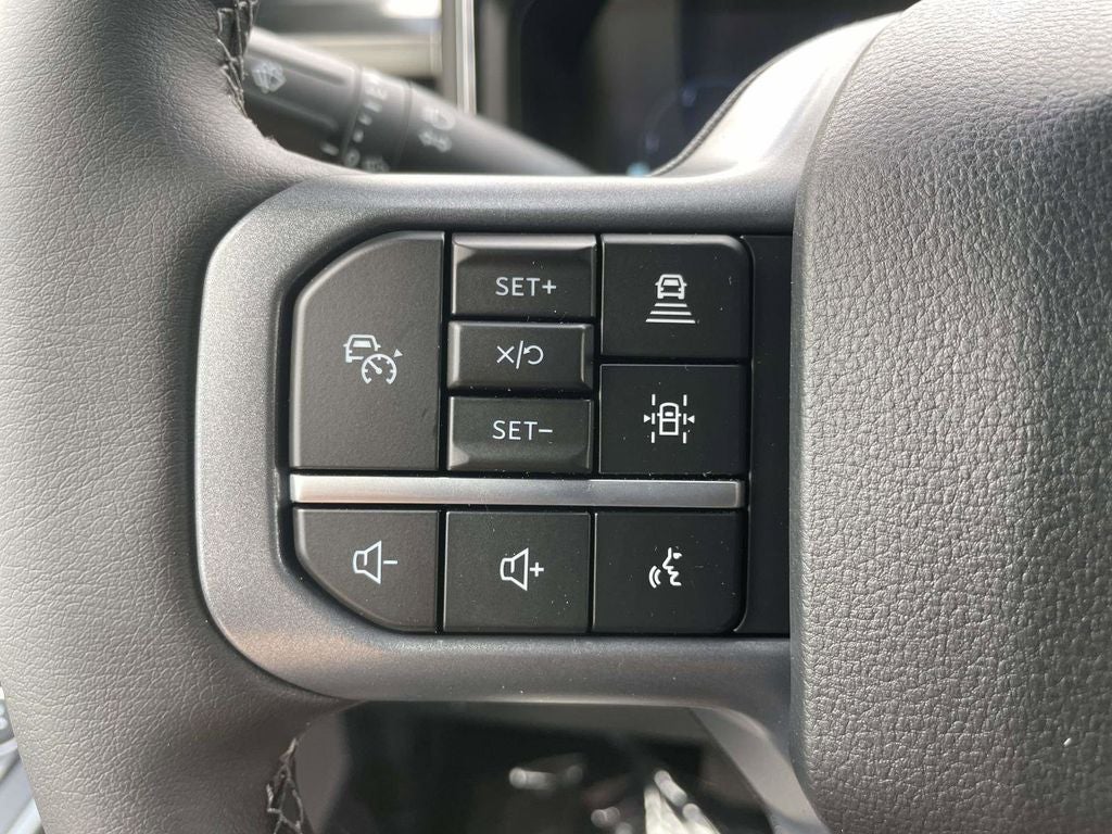 2026 Ford F-350SD Lariat DRW