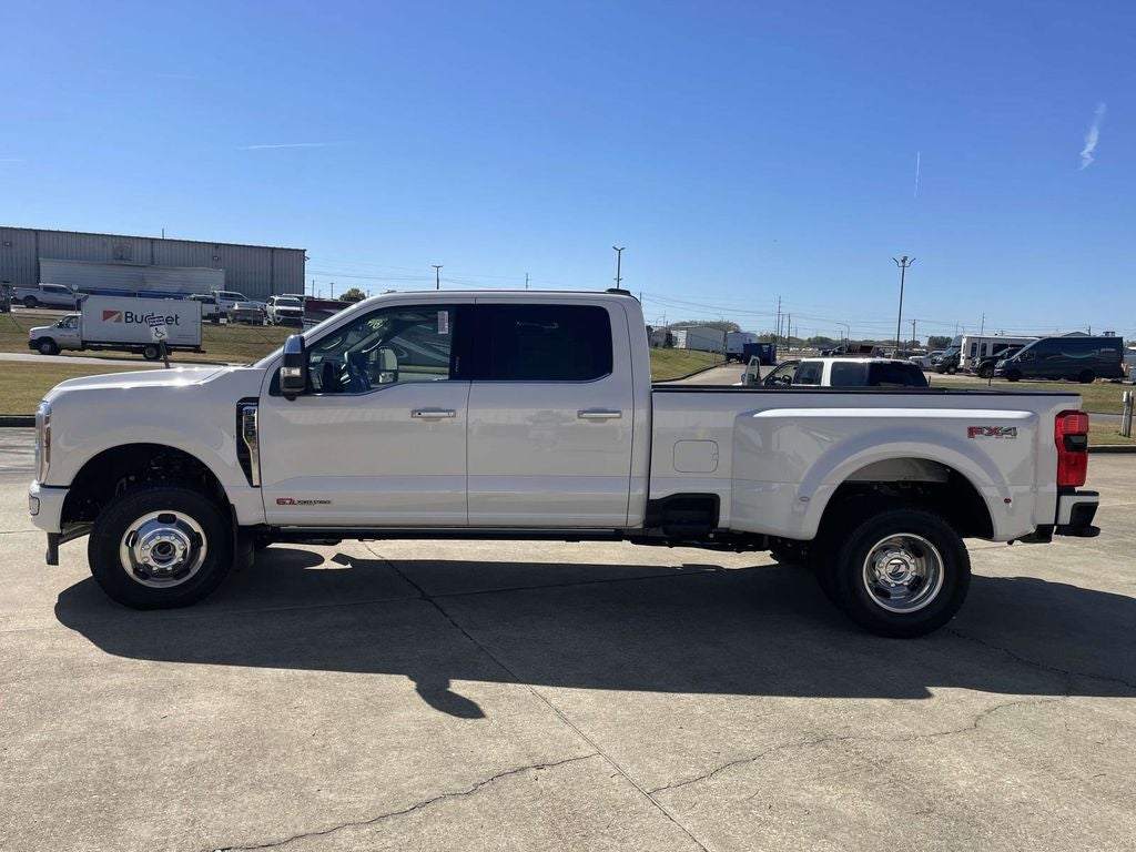2026 Ford F-350SD Platinum DRW