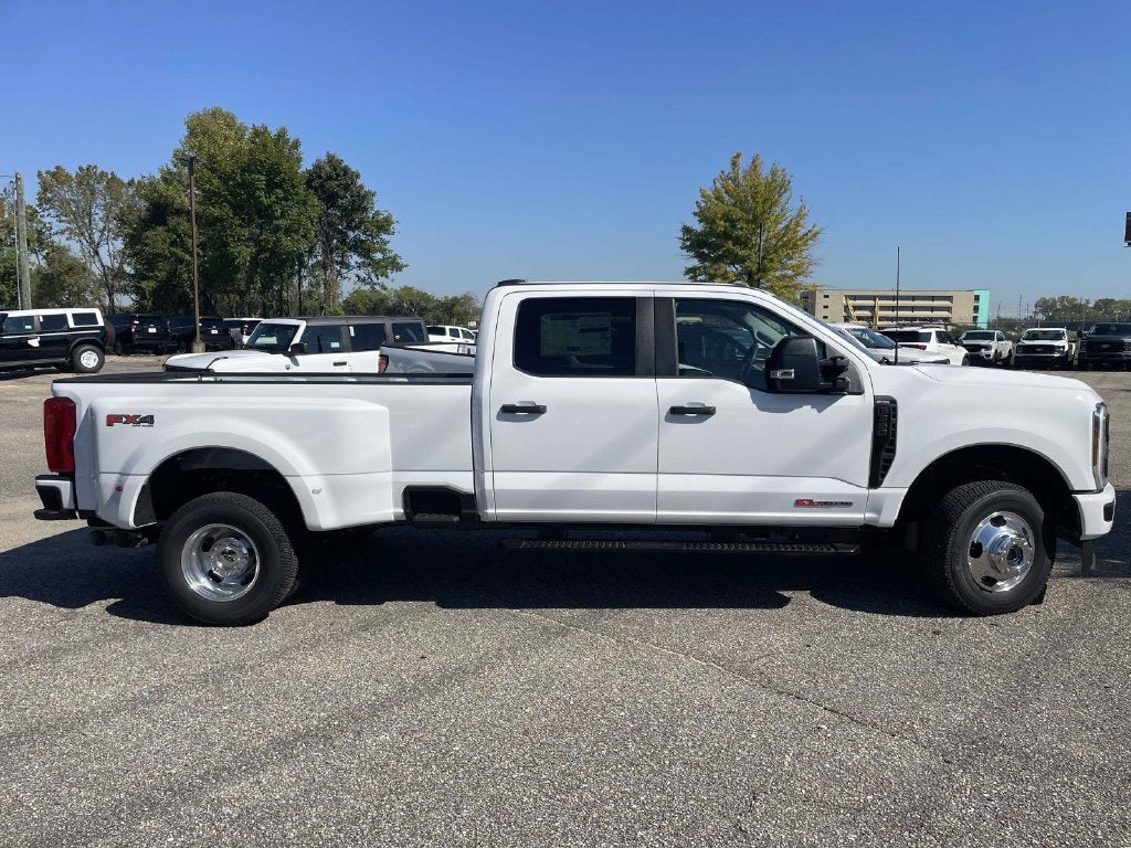 2027 Ford F-350SD XL DRW