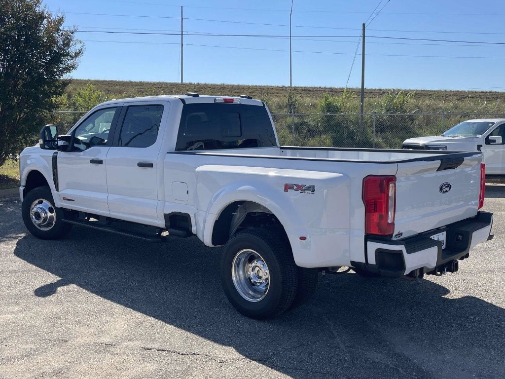 2027 Ford F-350SD XL DRW