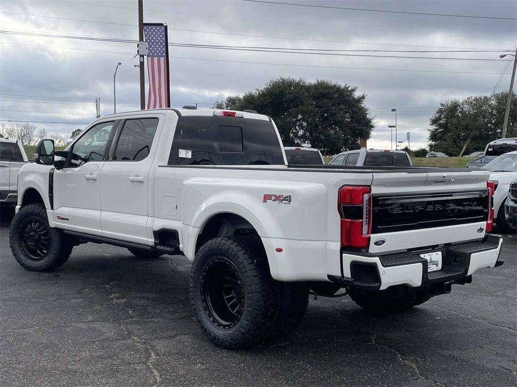 2026 Ford F-350SD Platinum DRW