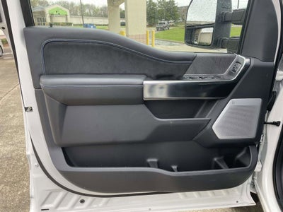 2025 Ford F-450SD Platinum