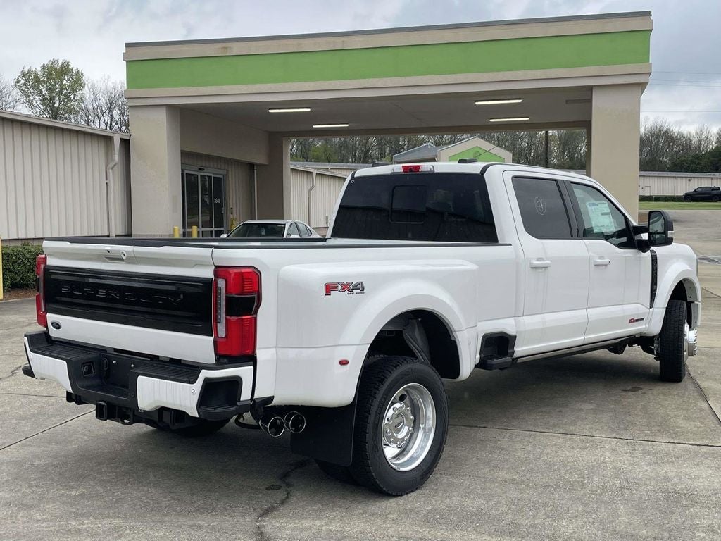2025 Ford F-450SD Platinum