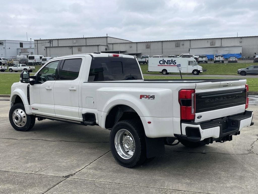 2025 Ford F-450SD Platinum