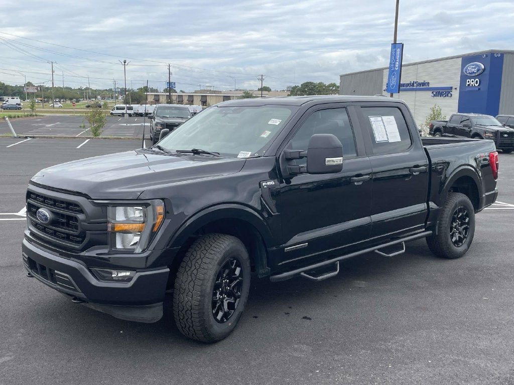 2023 Ford F-150 XL STX