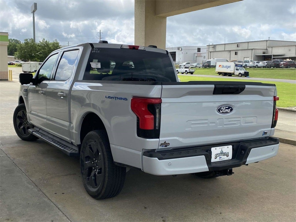 2025 Ford F-150 Lightning Flash