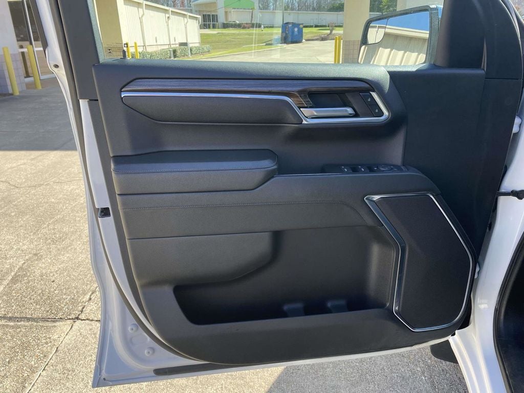 2023 Chevrolet Silverado 1500 LT LT1