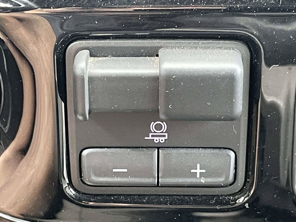 2023 Chevrolet Silverado 1500 LT LT1