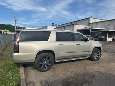2015 Cadillac Escalade ESV Luxury