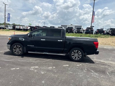 2017 Nissan Titan SL