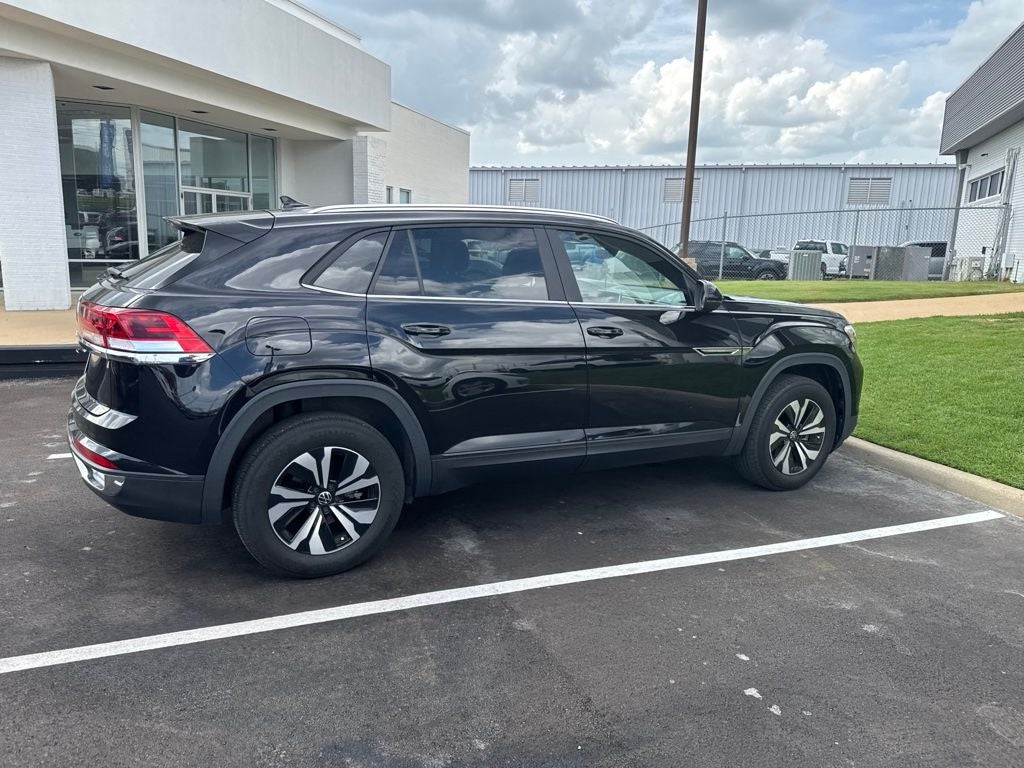 2024 Volkswagen Atlas Cross Sport 2.0T SE