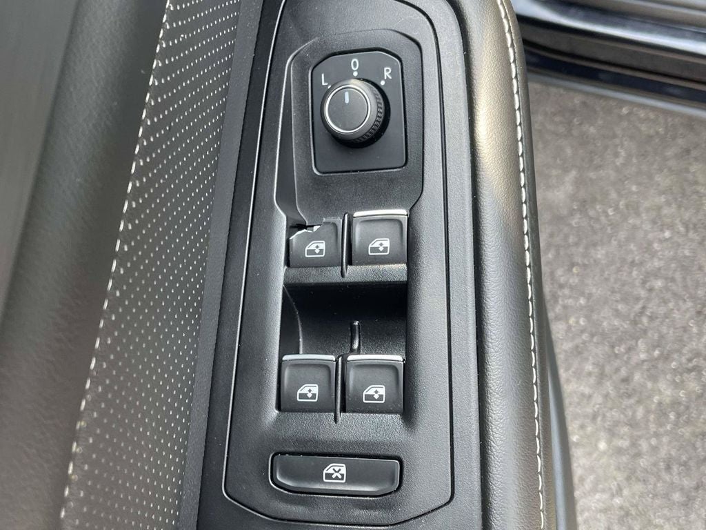2024 Volkswagen Atlas Cross Sport 2.0T SE