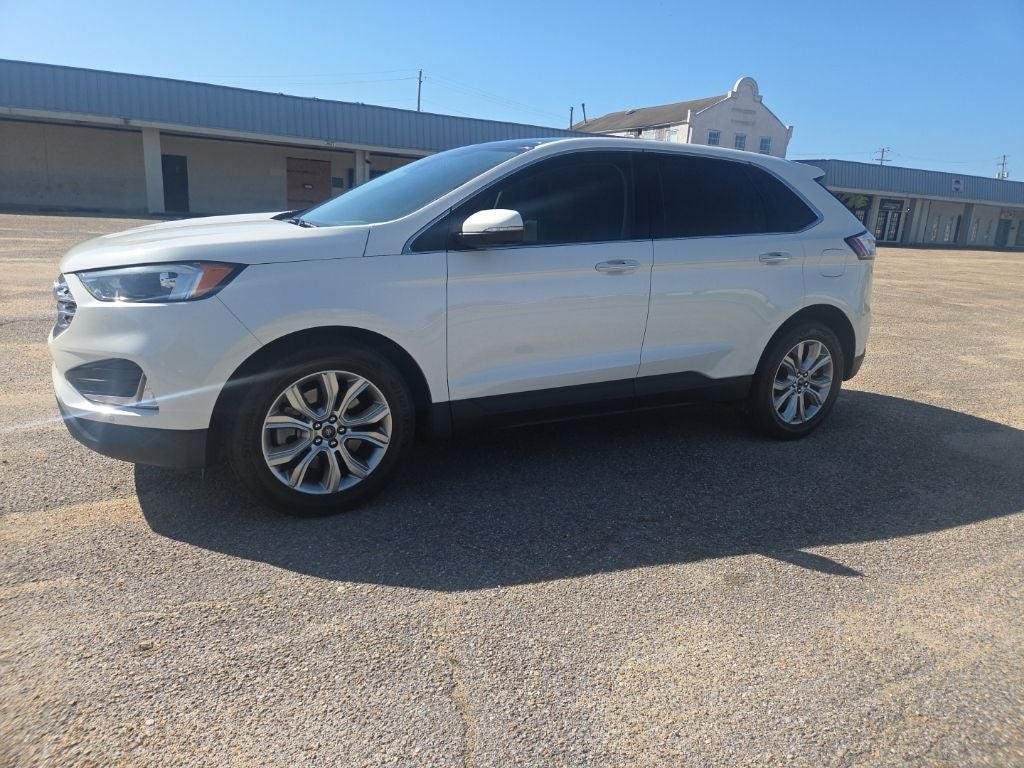 2022 Ford Edge Titanium