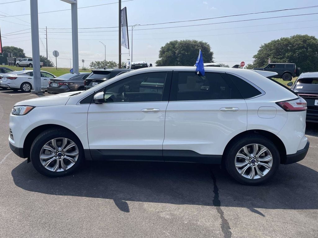 2022 Ford Edge Titanium