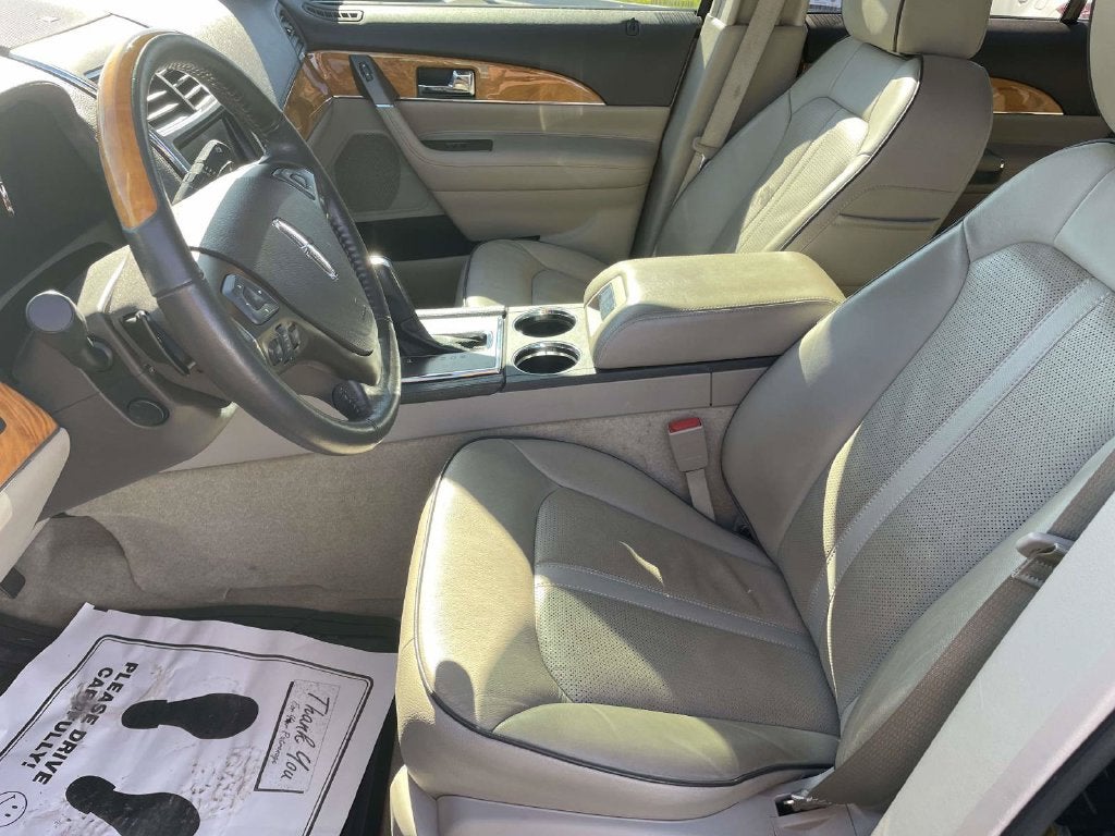 2015 Lincoln MKX Base