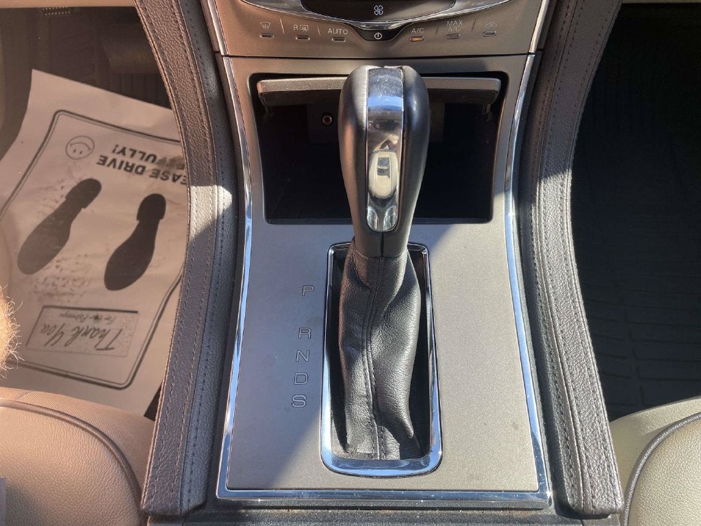 2015 Lincoln MKX Base