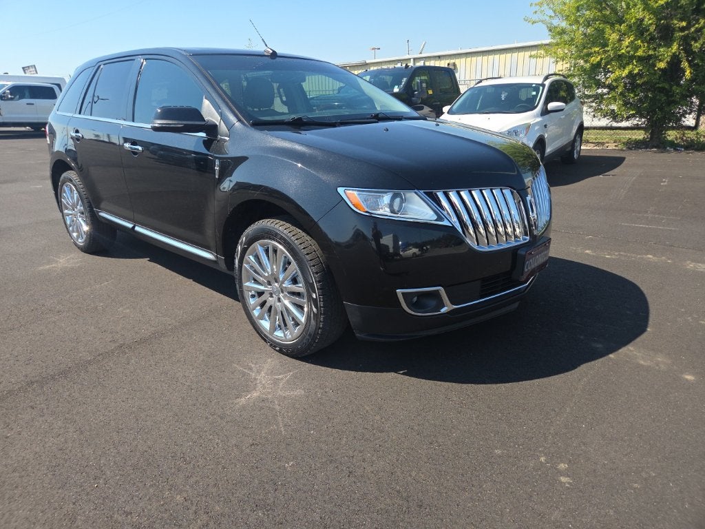 2015 Lincoln MKX Base