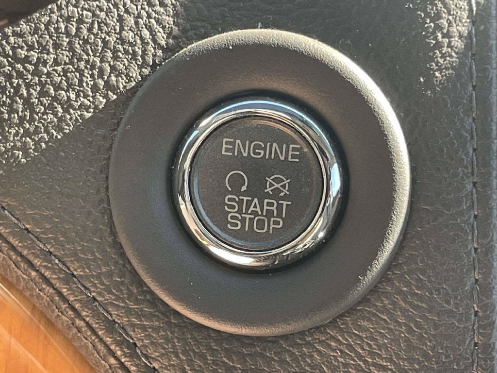 2015 Lincoln MKX Base