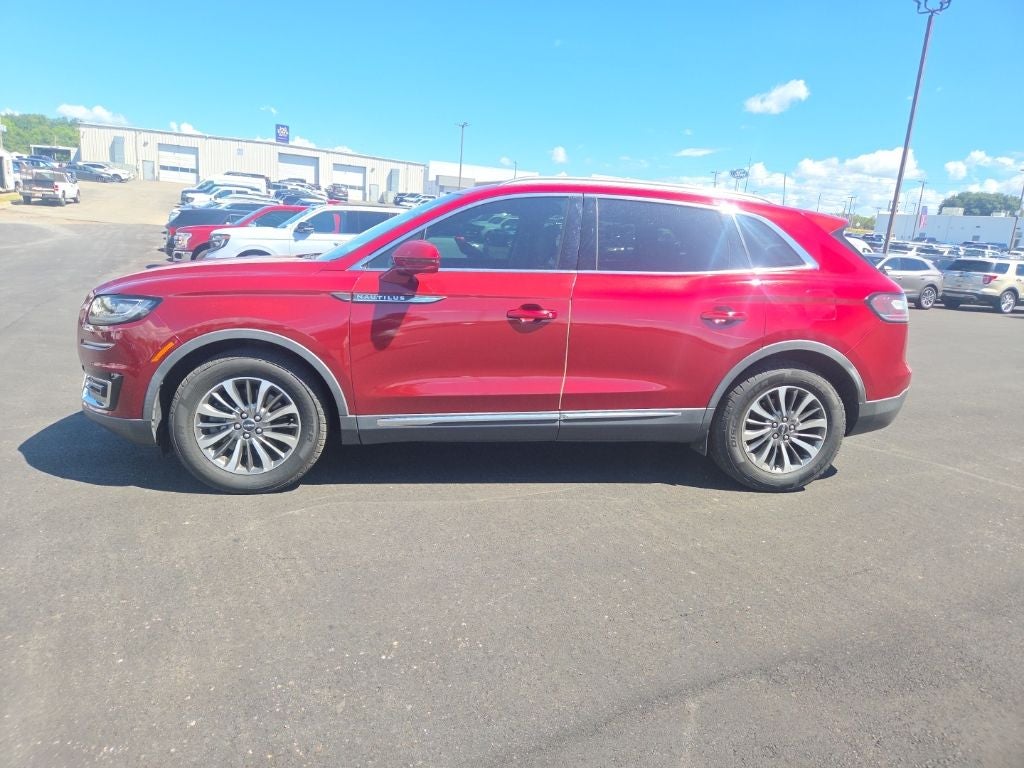 2019 Lincoln Nautilus Select
