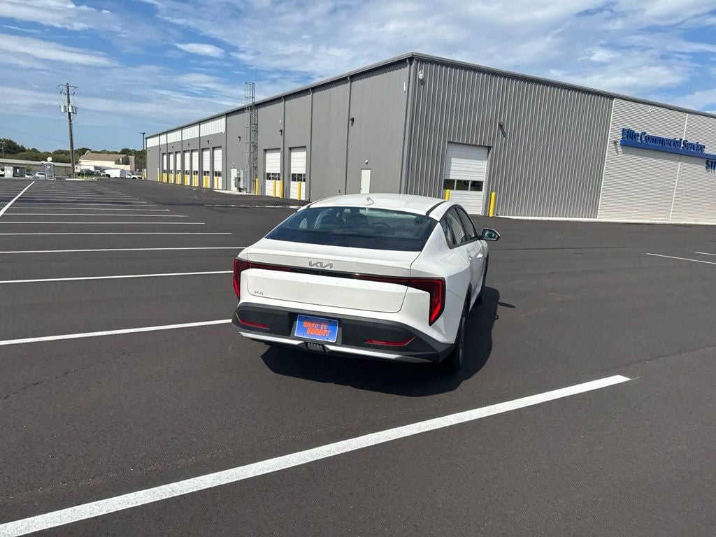 2025 Kia K4 LXS