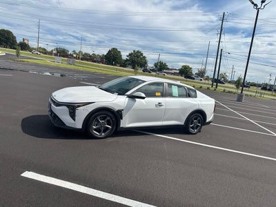 2025 Kia K4 LXS