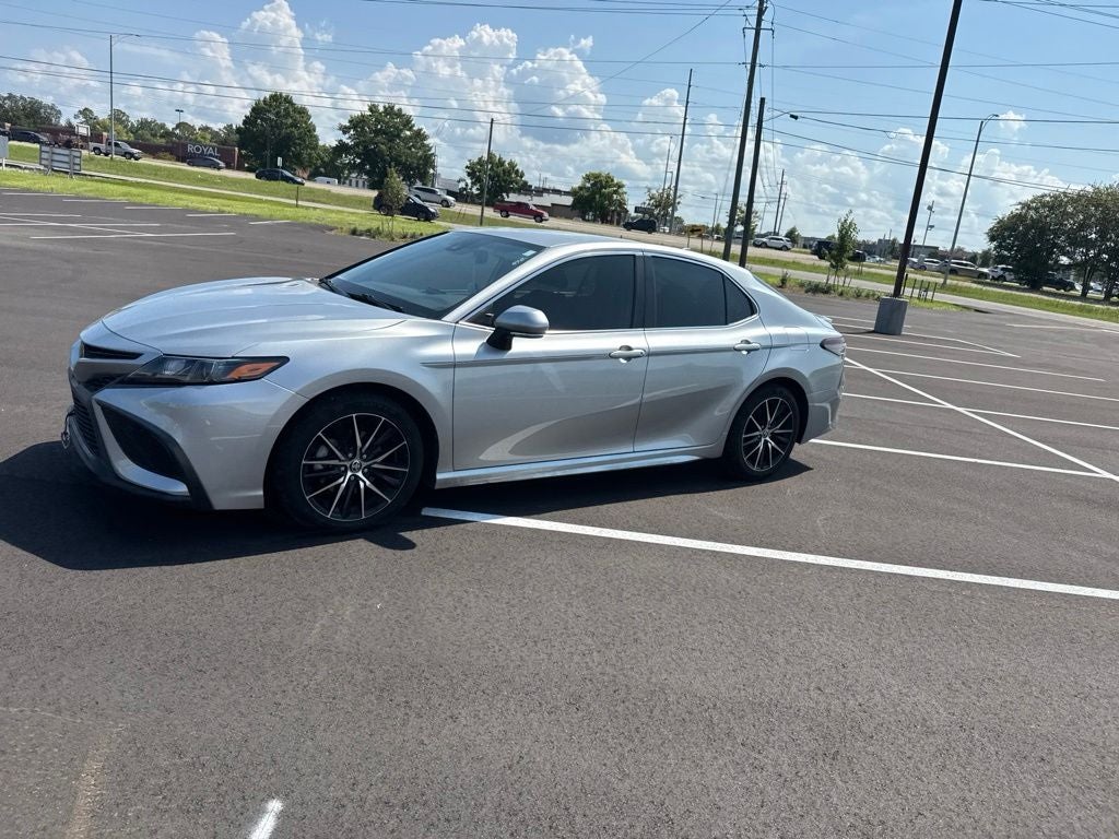2021 Toyota Camry SE