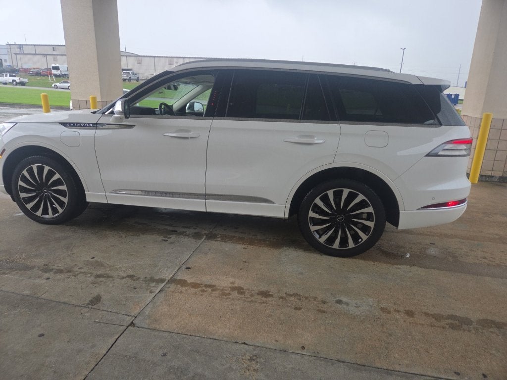2020 Lincoln Aviator Plug-In Hybrid Black Label Grand Touring