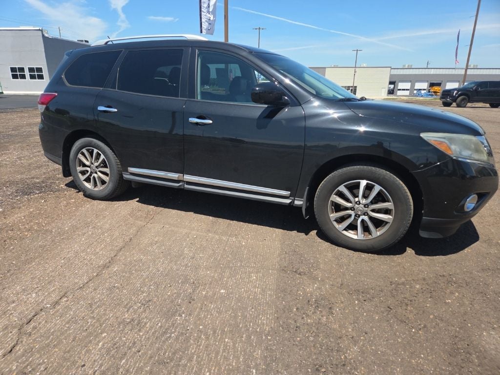 2015 Nissan Pathfinder SL