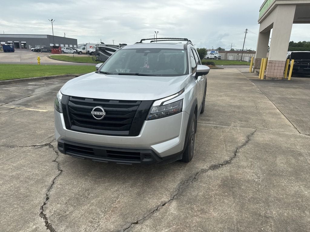 2024 Nissan Pathfinder SV