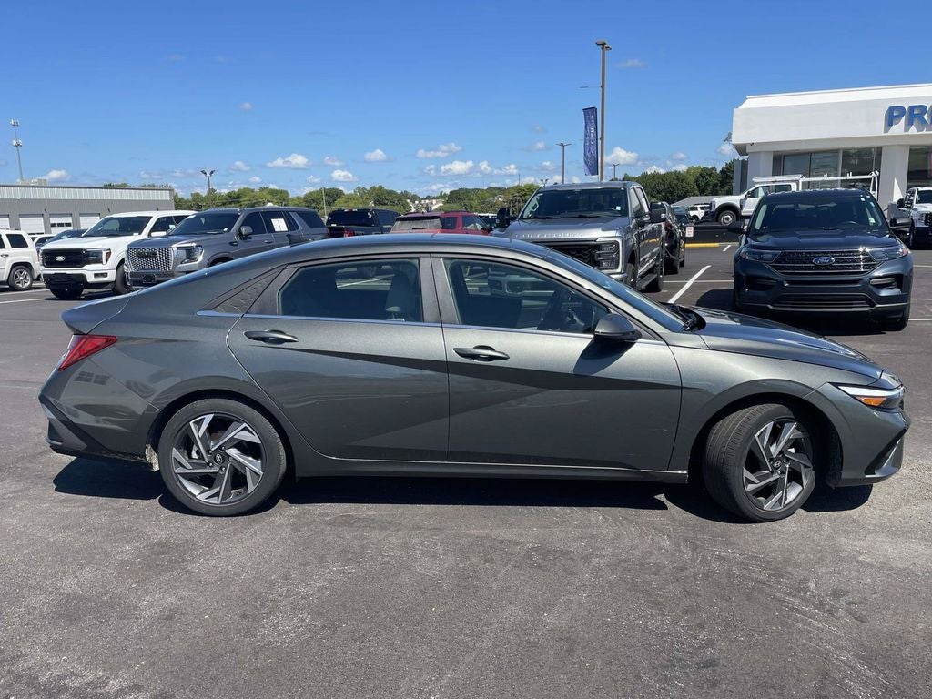 2024 Hyundai Elantra Hybrid Limited