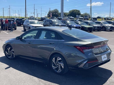 2024 Hyundai Elantra Hybrid Limited