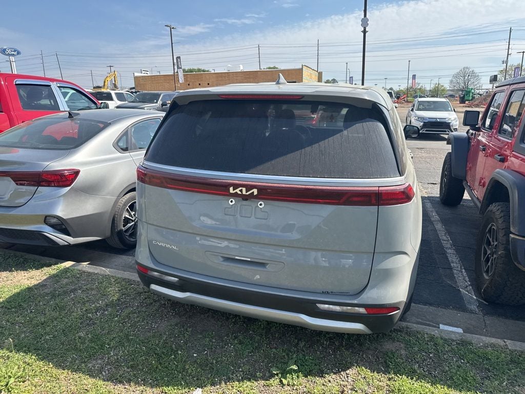 2024 Kia Carnival EX
