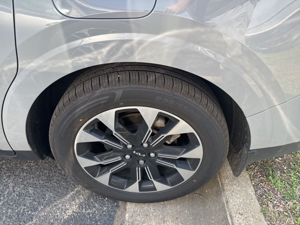 2024 Kia Carnival EX